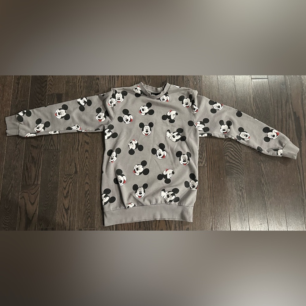Women’s small Disney sweater - Picture 2 of 3